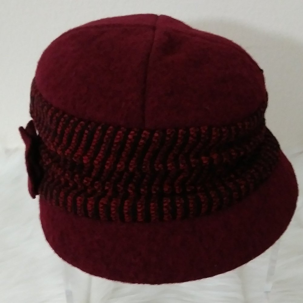 SOLD Giuliana Women's Newsboy w Flower Hat Burgundy 50% Wool Cap Italy - Picture 1 of 16
